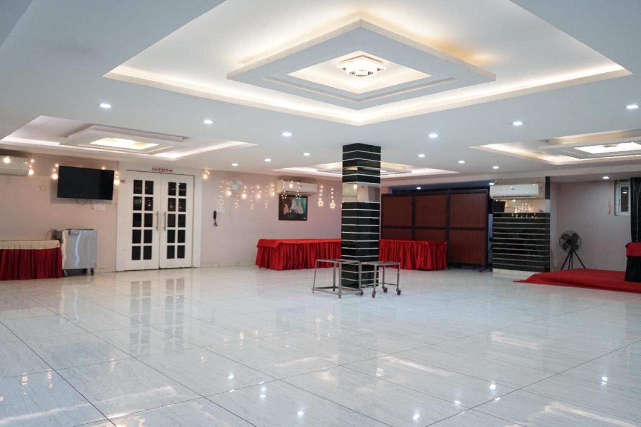 Hotel K3 Club Residency à Jhānsi Extérieur photo